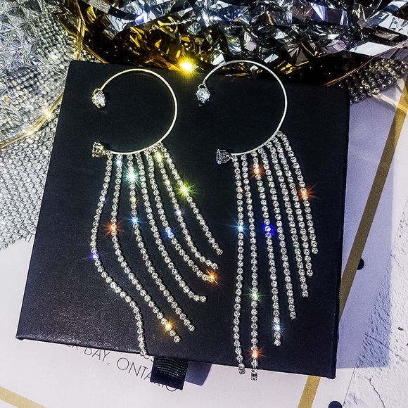 ⚜️[𝟯/$𝟮𝟴]⚜️Long Crystal Single Wrap Earring NEW - Picture 6 of 9